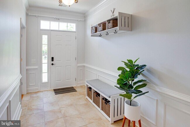 Foto del edificio - 14633 Weeburn Way