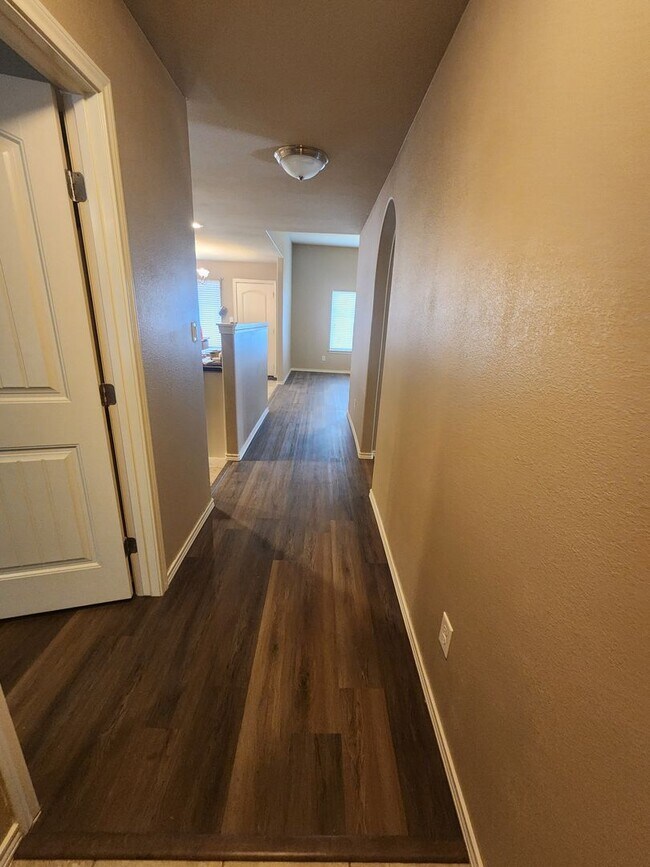 Foto del edificio - Beautiful 4 bedroom