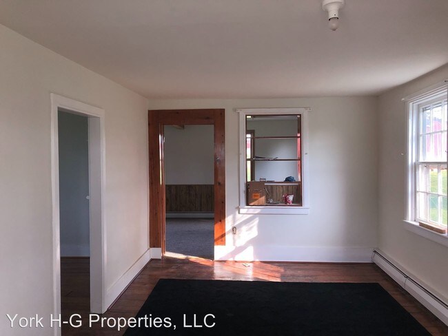 Building Photo - 2 br, 1 bath House - 6626R South Road