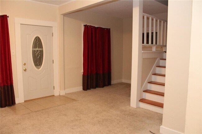 Foto del edificio - COMING SOON-2 Bedroom 1 Bathroom Home-1520 D Ave NE