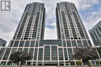 Building Photo - 1926 Lake Shore Blvd W