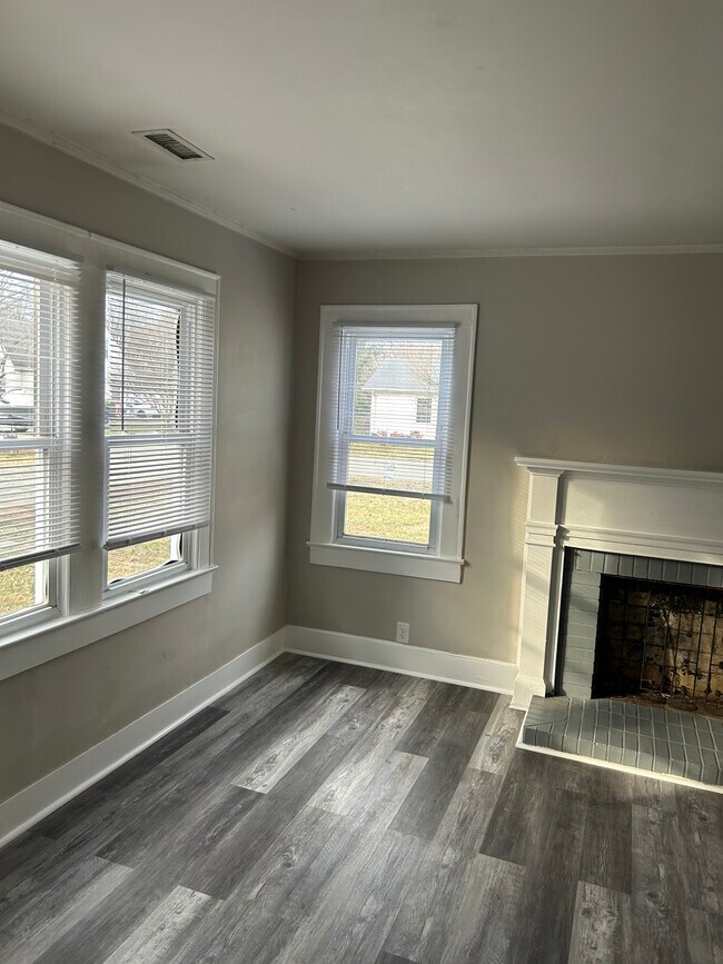 Foto del edificio - 1605 Hanover Rd