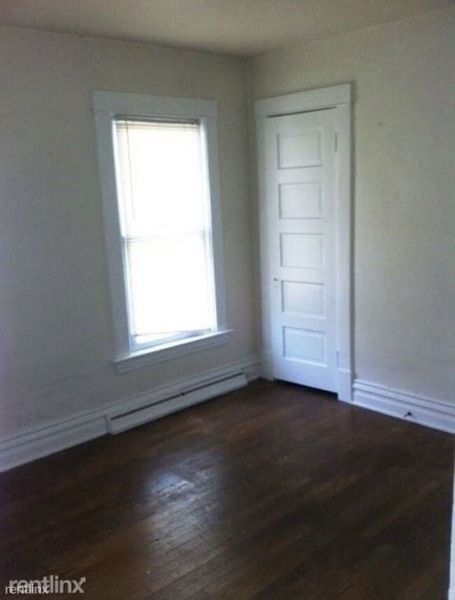 Building Photo - 1007 Hays Park Ave