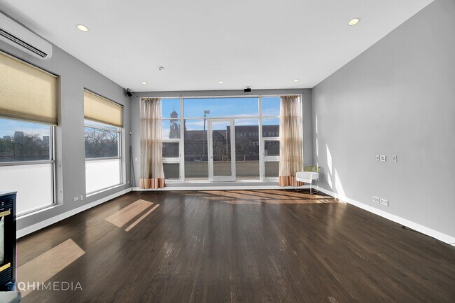 Foto del edificio - 1412 W Division St
