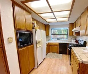 Building Photo - 12975 Erin Dr