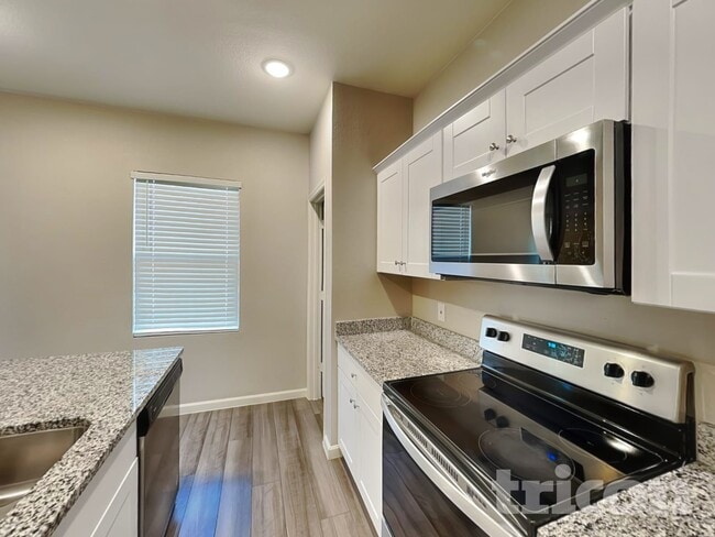 Foto del edificio - 2609 Sanders Crk Rd