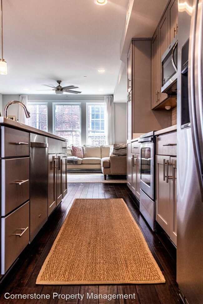 Foto del edificio - 3 br, 3.5 bath House - 15 S Chapel St