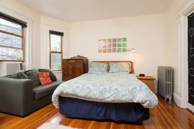 Building Photo - 6 Chatham St