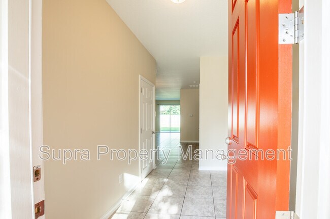 Building Photo - 11733 Lake Bend Cir
