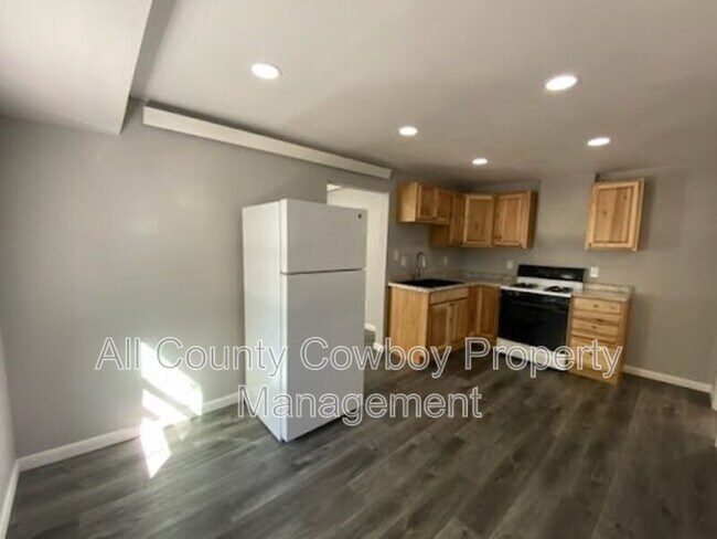 Foto del edificio - 719 S 6th St