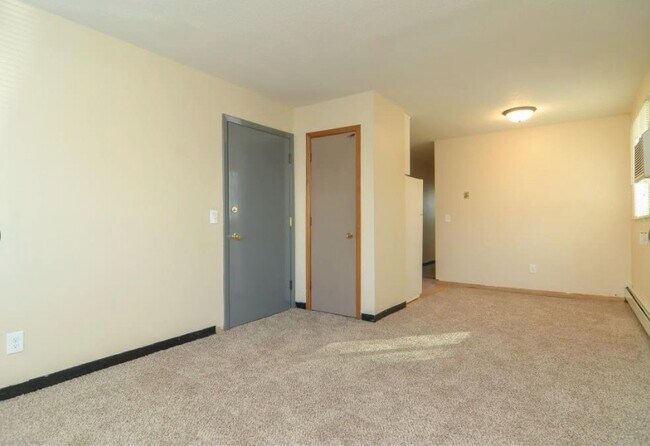 Foto del edificio - 1280 7th St W