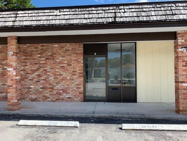 Building Photo - 2100 Sunrise Blvd
