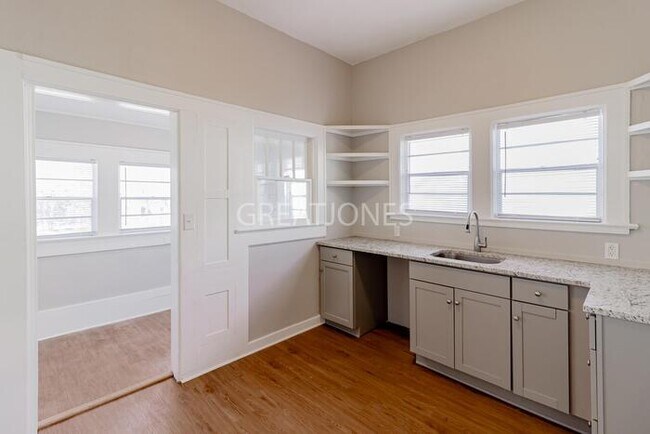Foto del edificio - 8328 5th Ave S