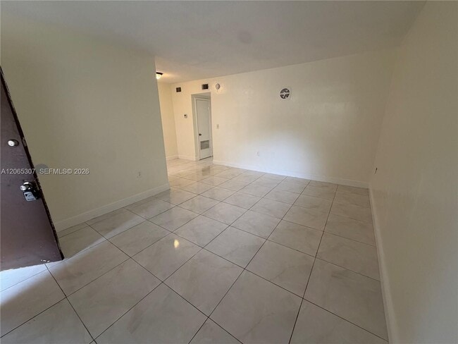 Building Photo - 16150 NE 19th Ct