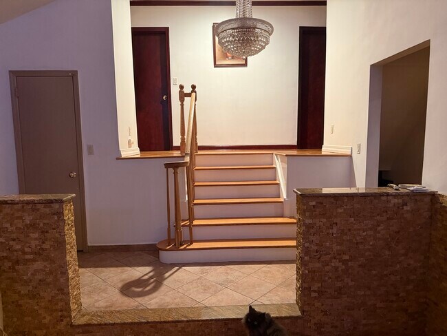 Building Photo - 51 Davison Ave