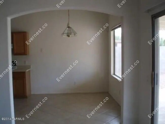 Building Photo - 9161 E Calle Arroyo Rapido