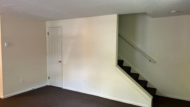 Photo - 416 1/2 S. Main St. Apartment