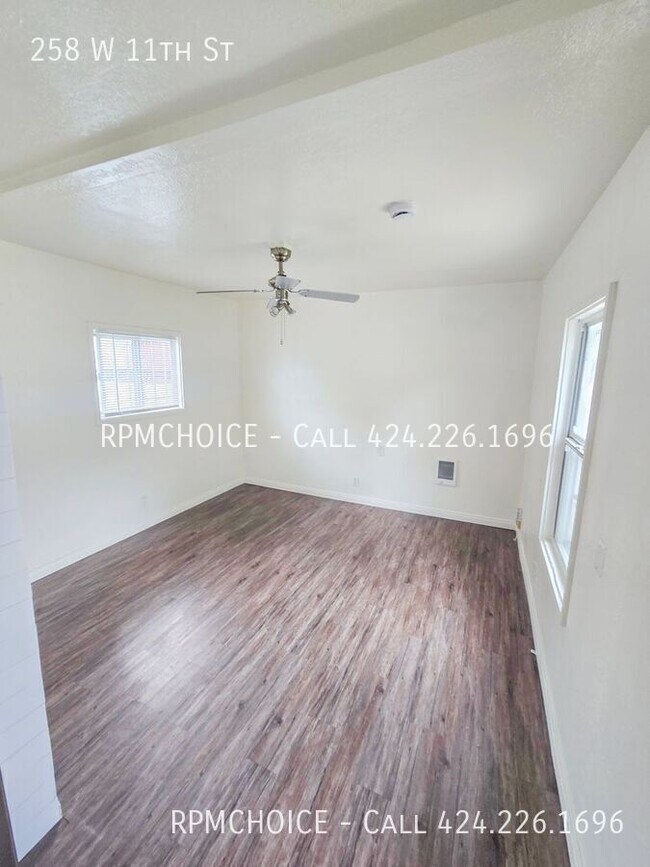 Foto del edificio - 258 W 11th St