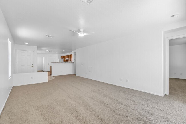 Foto del edificio - Spacious 3-Bed in Gated NW Las Vegas Community with 2-Car Garage