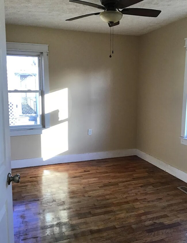 Foto del edificio - 208 E 34th St