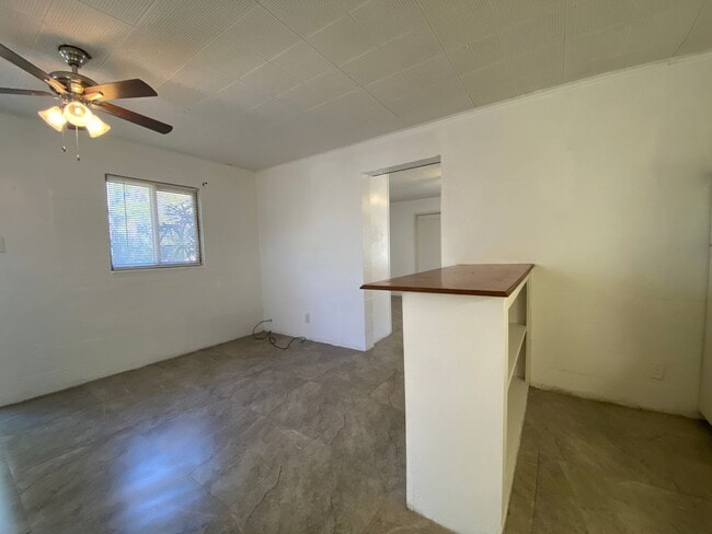 Building Photo - Convenient 1-Bedroom Apartment in the Heart of Orlando's Milk District Ready for You!!!