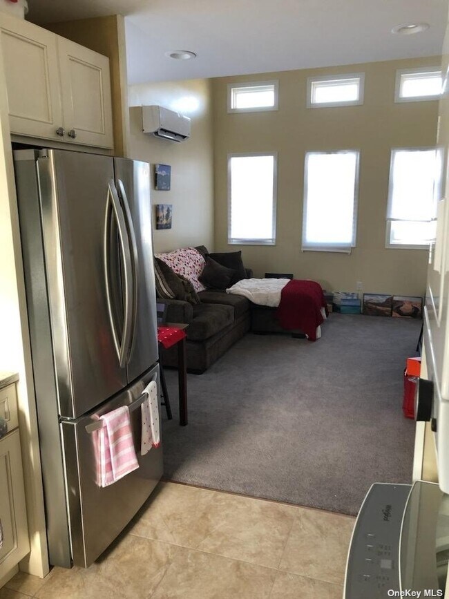 1 Catherine Pl Unit 2, North Bellmore, NY 11710 Room for Rent in