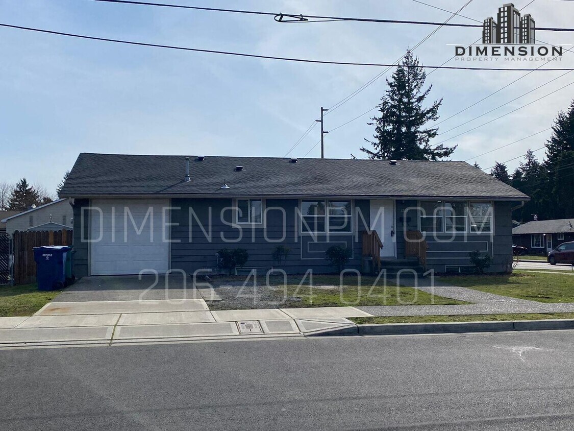 Primary Photo - Remodeled Rambler with Basement in Auburn ...