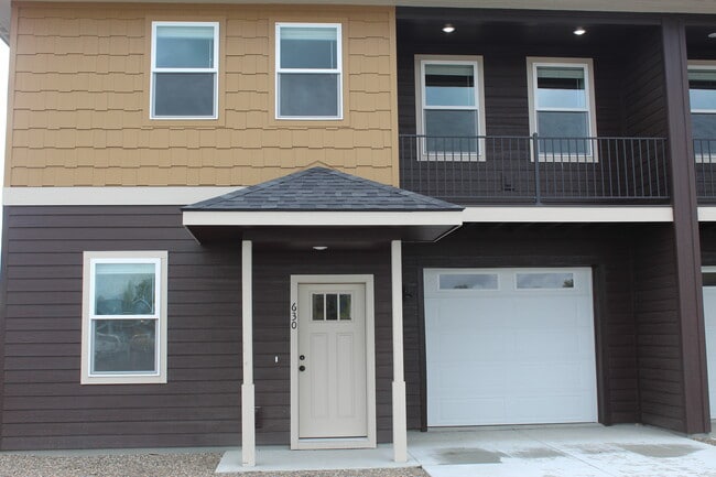 Building Photo - 630 E St