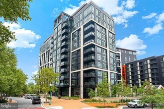 Building Photo - 5400 McGrath Blvd