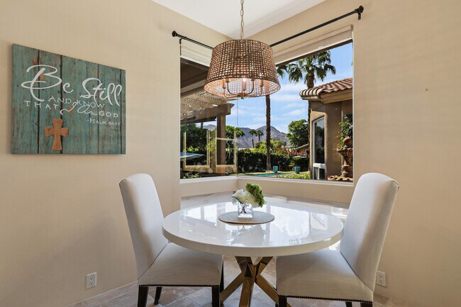 Foto del edificio - 78825 Vía Ventana