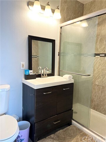 Foto del edificio - 2526 Strawberry Ln