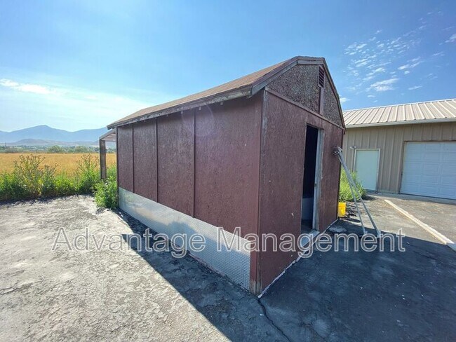 Building Photo - 1235 S 1950 W