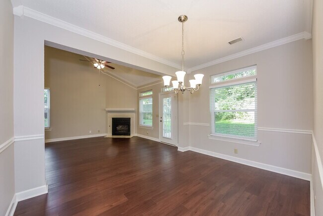 Foto del edificio - 2937 Chapelwood Dr