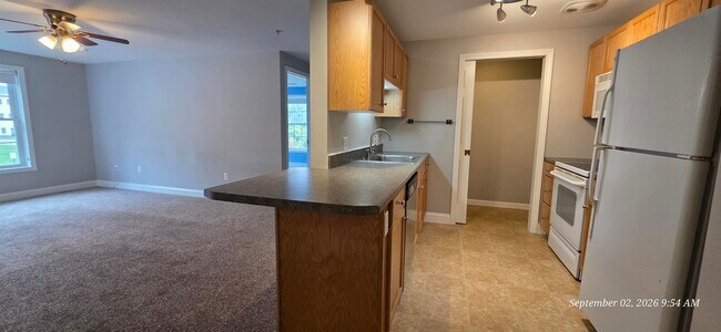 Building Photo - 14 Vista Ridge Dr