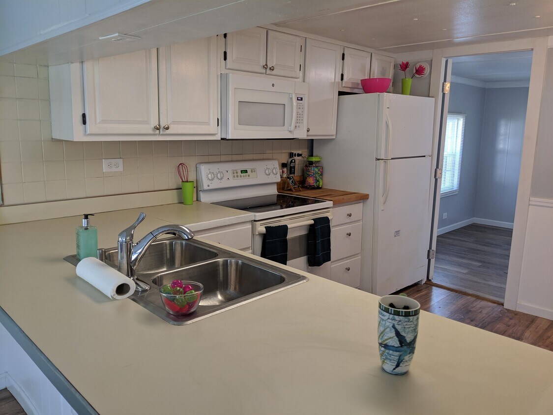 100 Mallard Ct, Grandy, NC 27939 House Rental in Grandy, NC