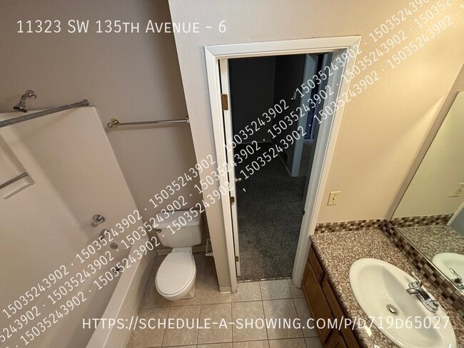 Building Photo - 11323 SW 135th Ave