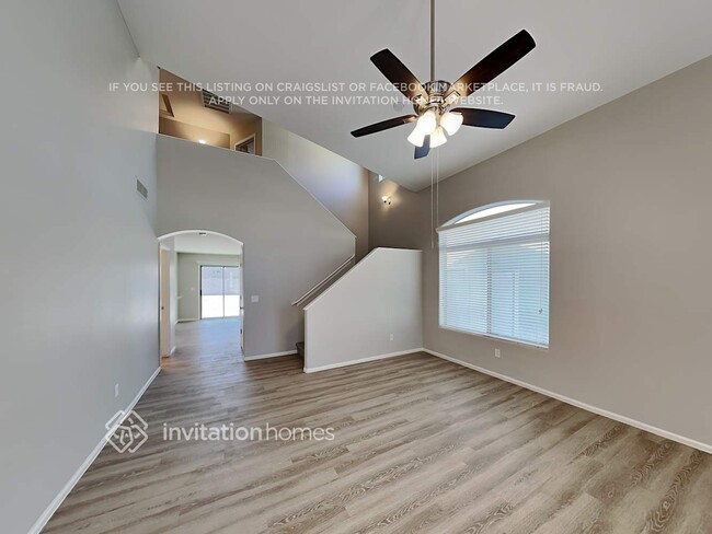 Building Photo - 1544 W San Tan Hills Dr