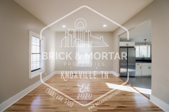 Building Photo - 2504 W Blount Ave