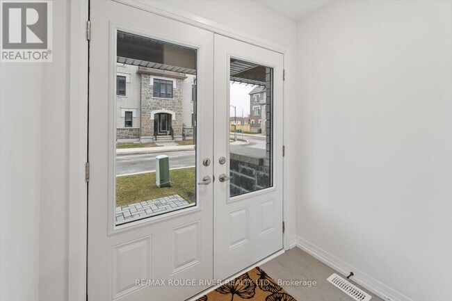 Building Photo - 79 Bavin St