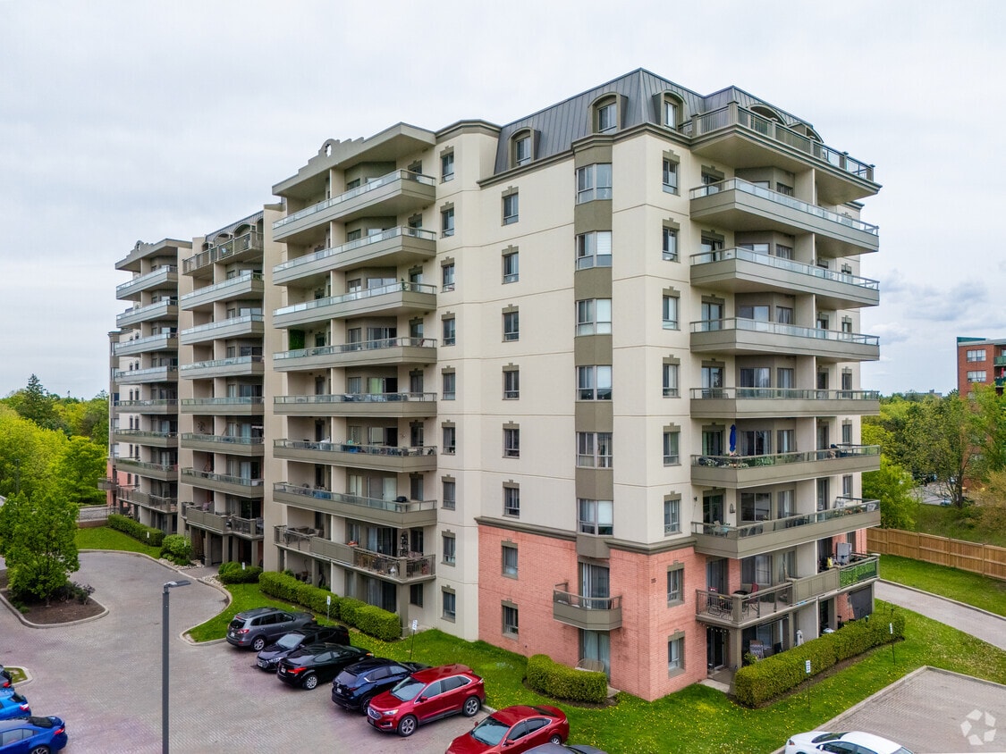 Building Photo - Victoria Park Place I