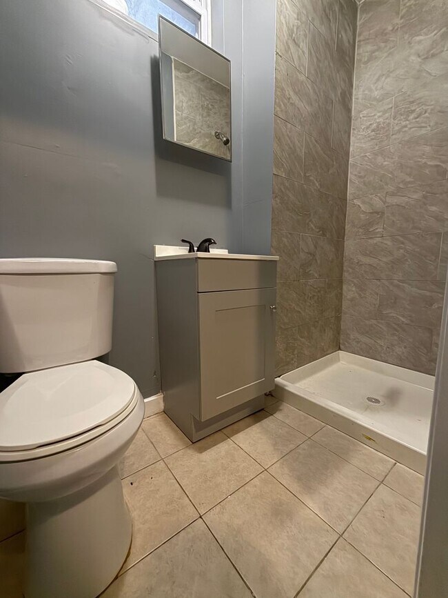 Foto del edificio - 334 N 62nd St
