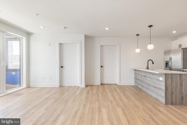 Foto del edificio - 629 W Girard Ave