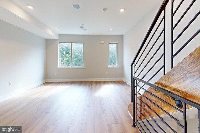 Foto del edificio - 2640 N Jessup St