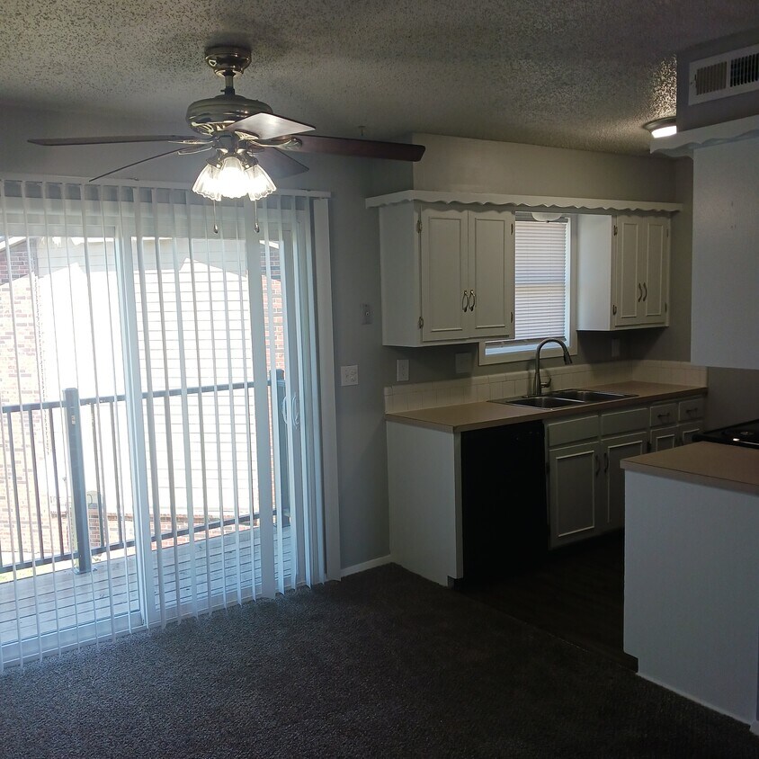 Pine Creek Apartments Apartments in Wichita, KS