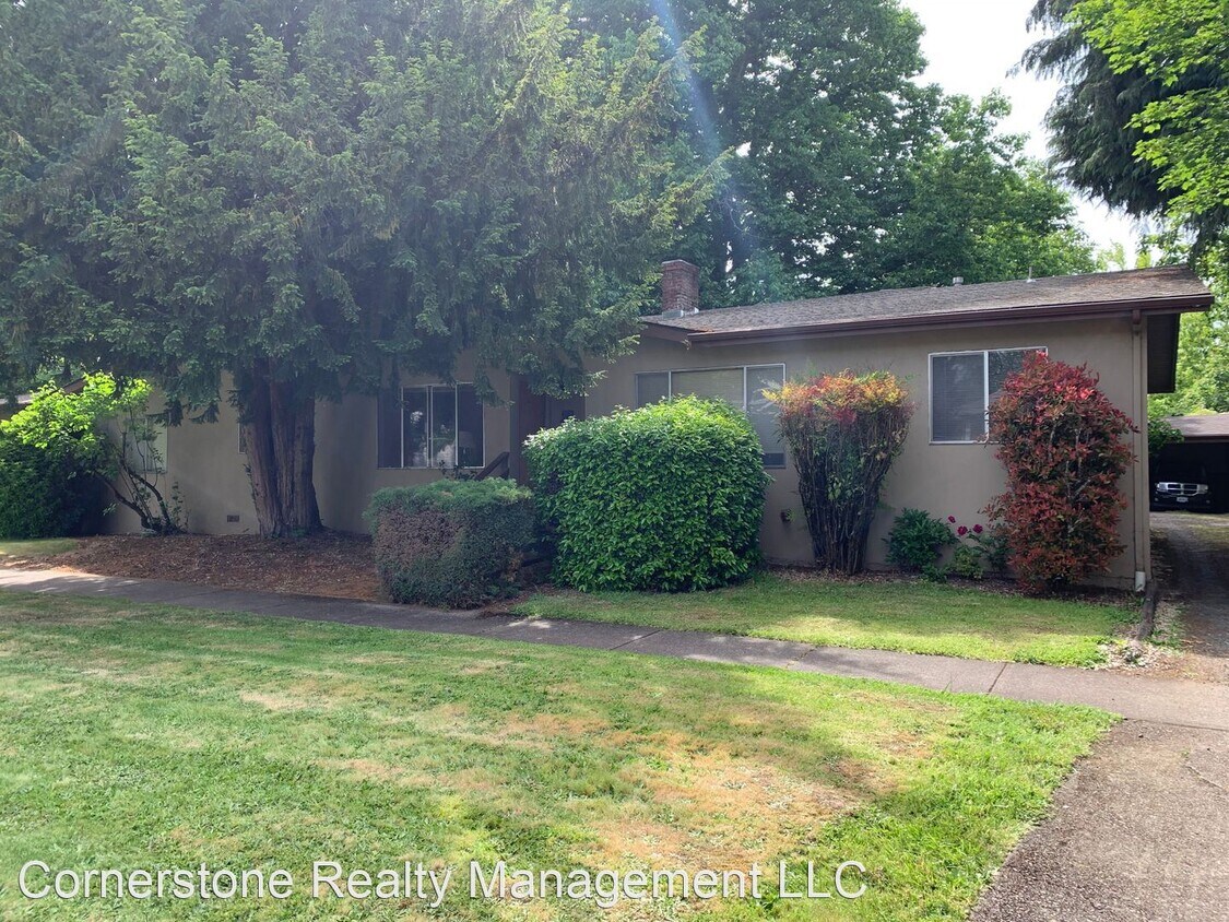 Primary Photo - 420-422 NW 8th St