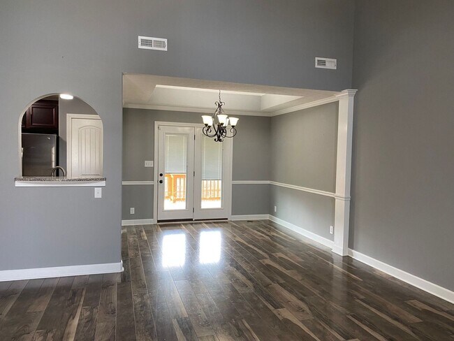Foto del edificio - Don't Miss Out on this One! Beautiful Open...