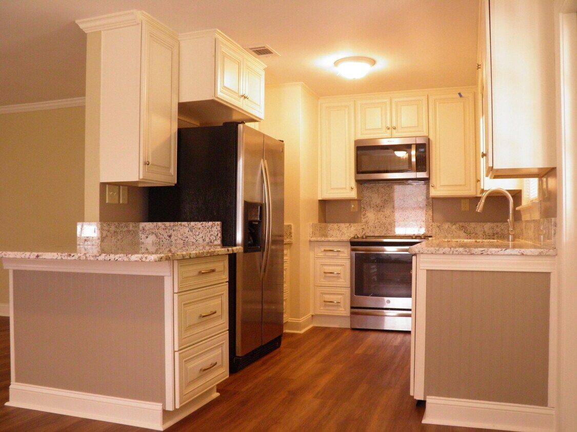 Foto principal - 629 Gap Creek Dr