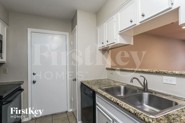 Foto del edificio - 9 W Bigelow Oak Ct