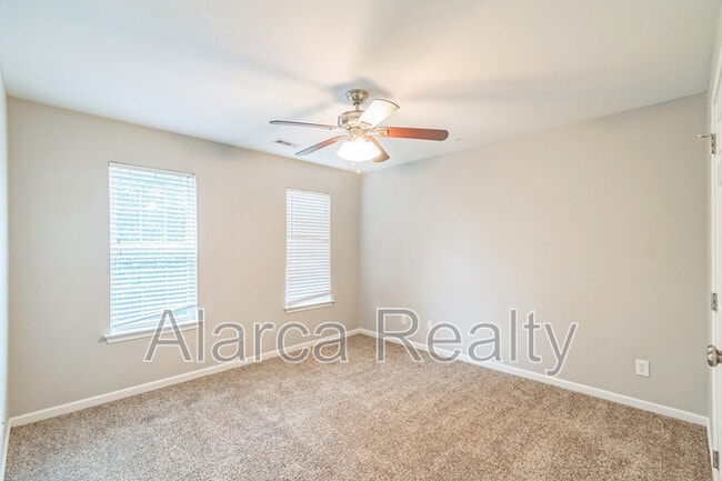 Building Photo - 6102 Greengate Ln
