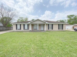 Building Photo - 8214 Riptide Dr